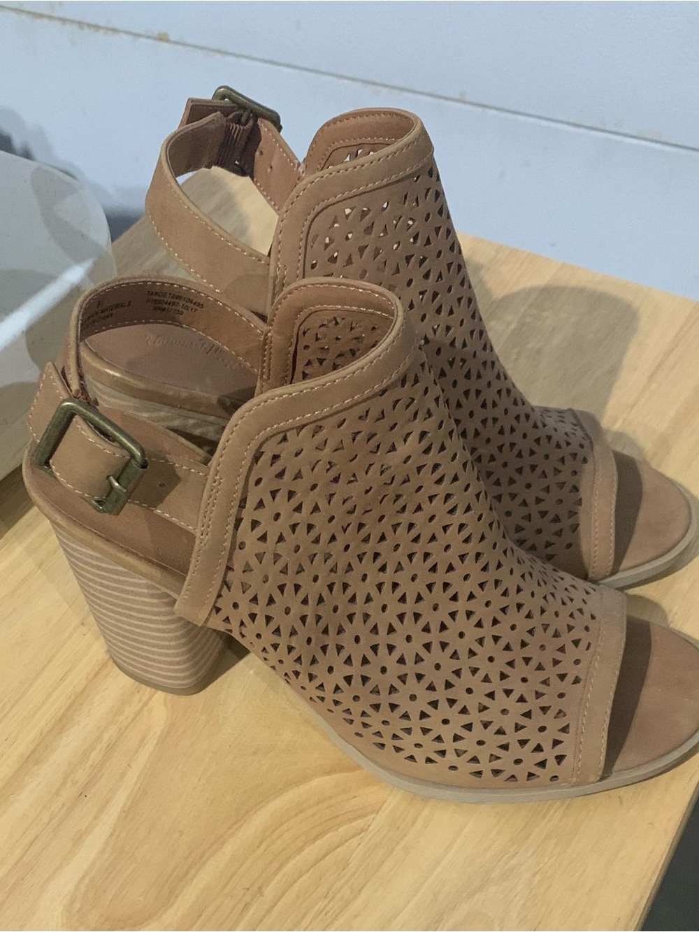 Women’s Tan Laser-Cut Peep-Toe Block Heel Sandals